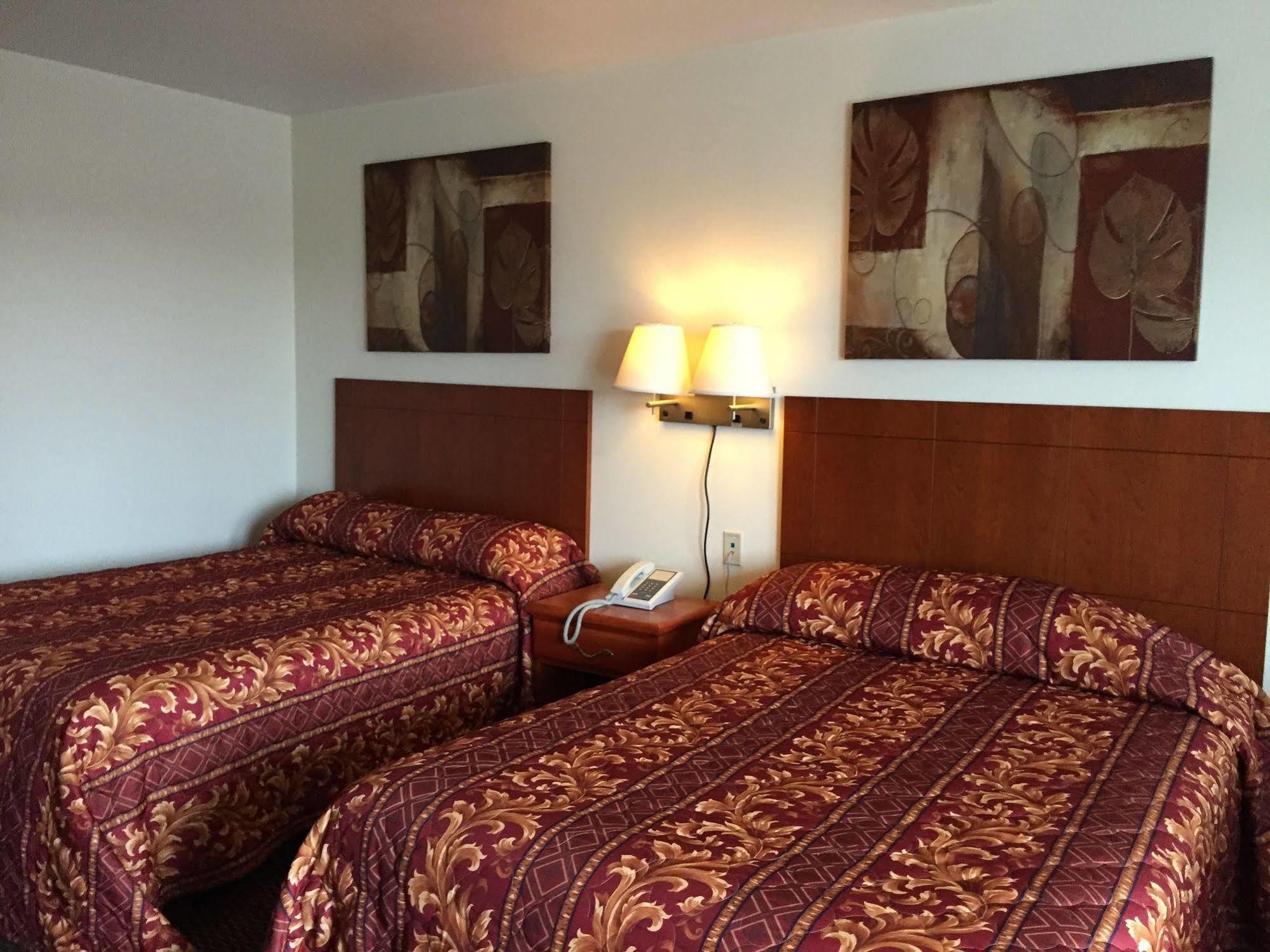 Royal Inn Motel Watertown Extérieur photo